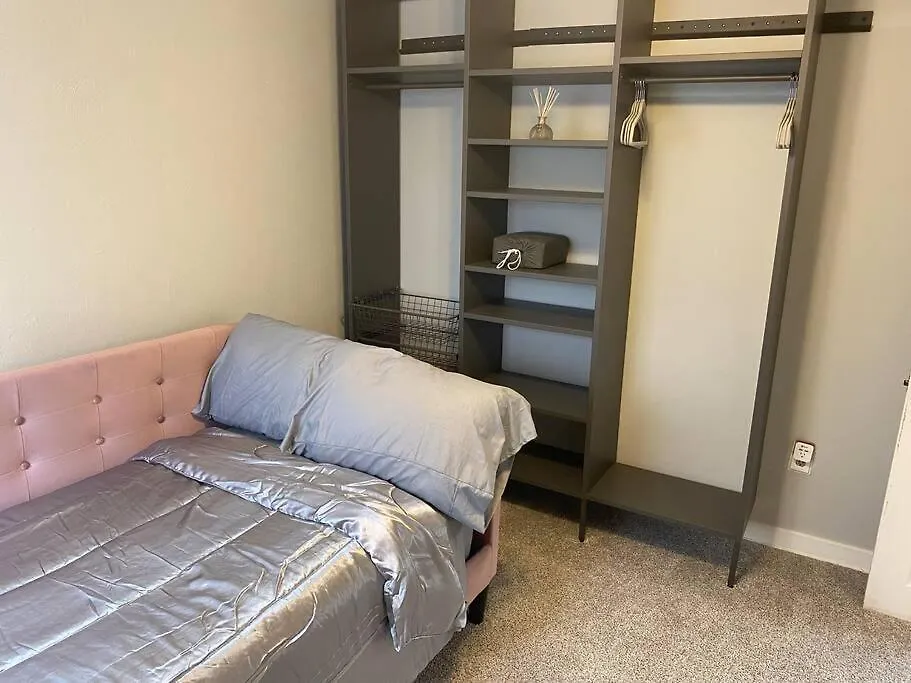 Do Not Book! Villa Pittsburgh Holiday home